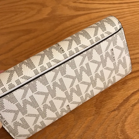 Michael Kors Jet set Large Carryall Wallet Acorn - Picture 4 of 8